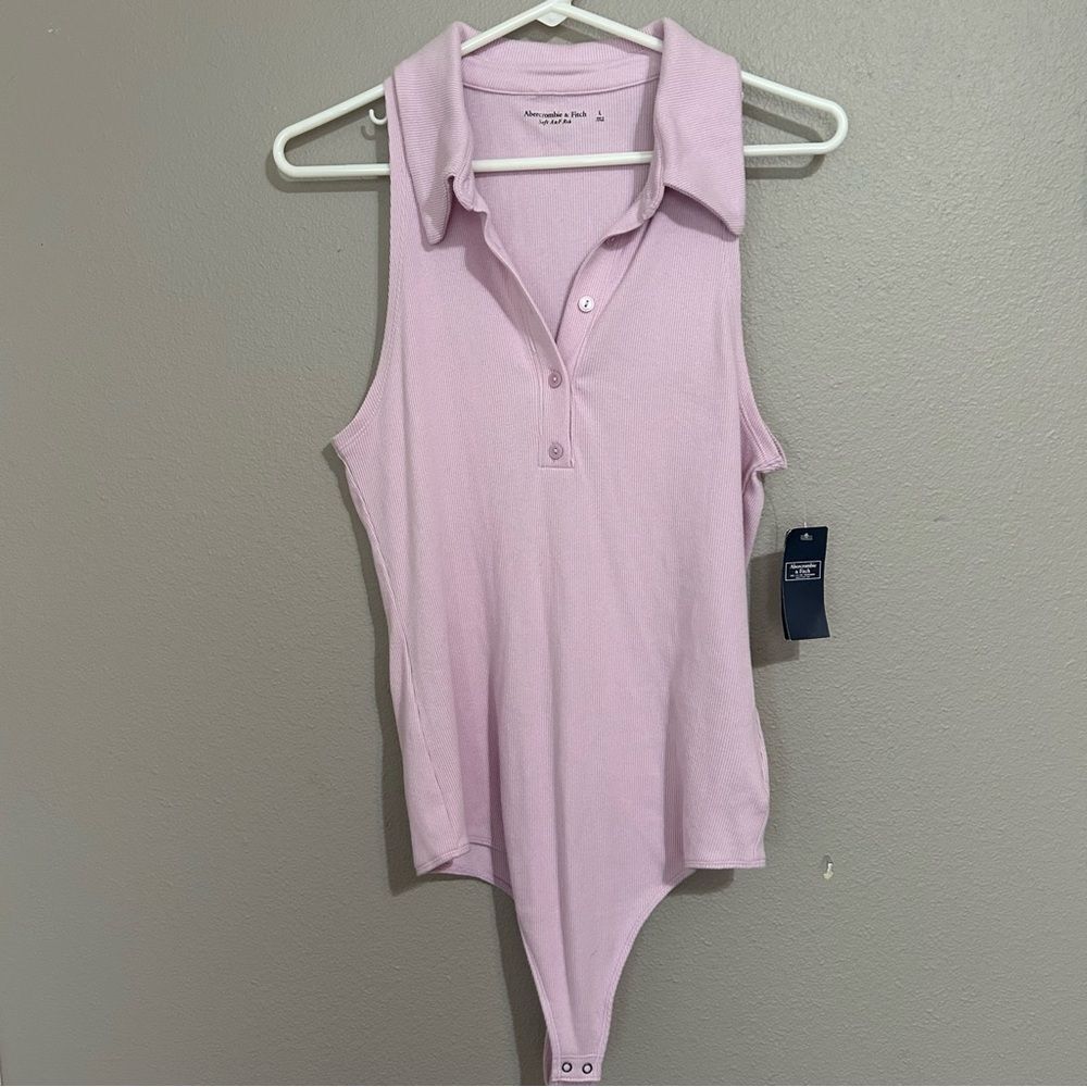 NEW Abercrombie & Fitch lavender soft ribbed bodysuit women’s size large